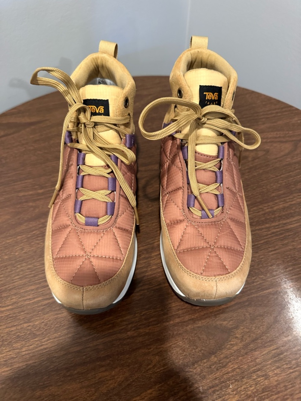 Teva Quilted Hiking Sneakers – Tan / Mauve / Purple – Women’s Size 8.5